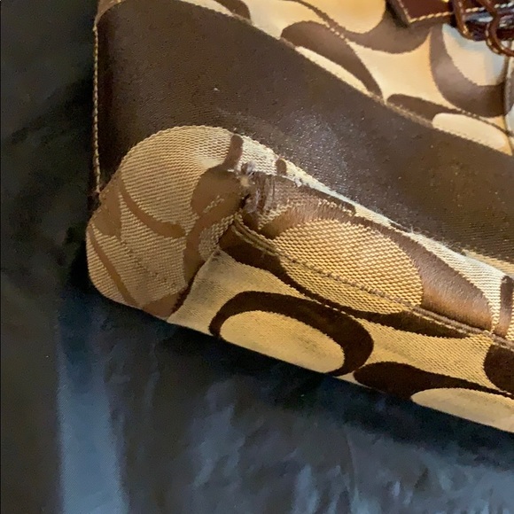 Lot of 2 used Fair Condition Coach Purses - Picture 4 of 8